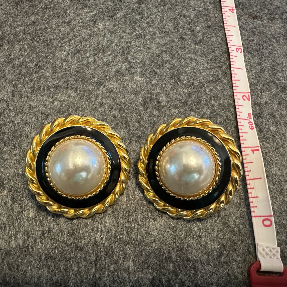Vintage Earrings Faux Pearl